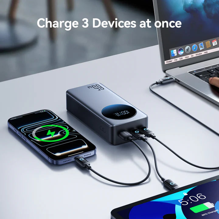 JOYROOM JR-PBF05 Pro 65W Digital Display Fast Charging Power Bank 30000mAh