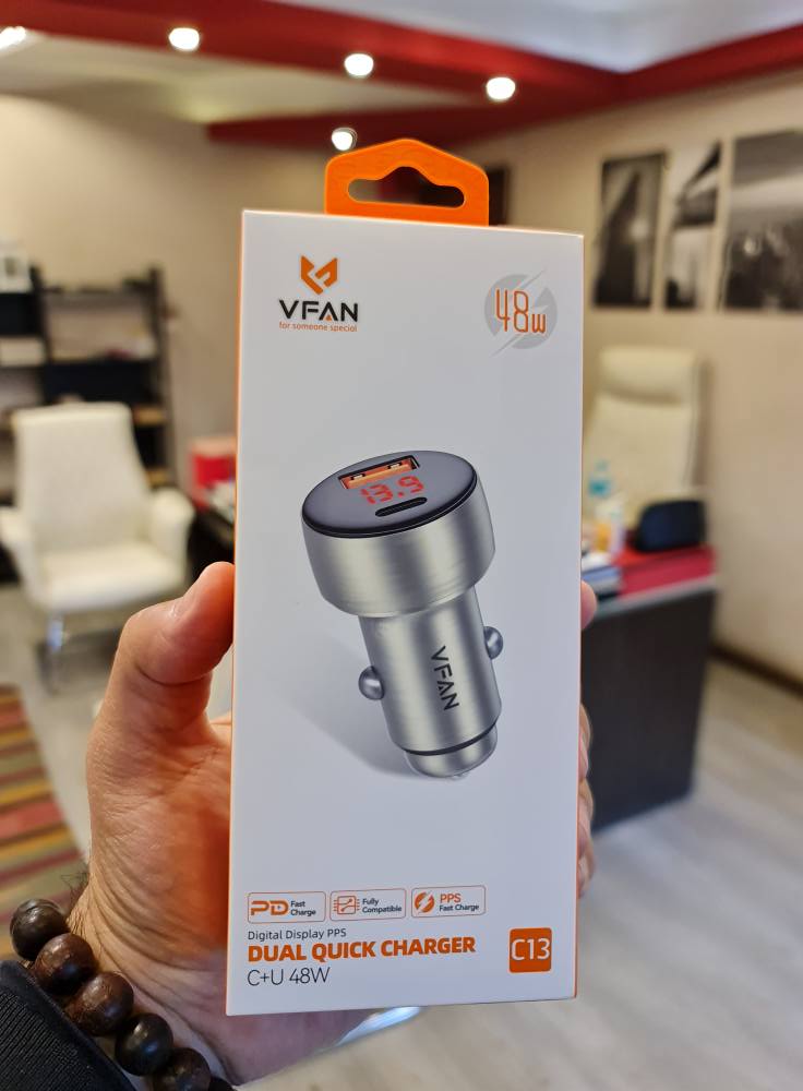 VFAN C13 LED DIGITAL DISPLAY 48W FAST CHARGING