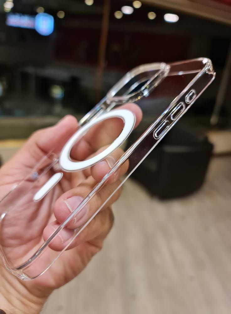 Clear MagSafe compatible Case