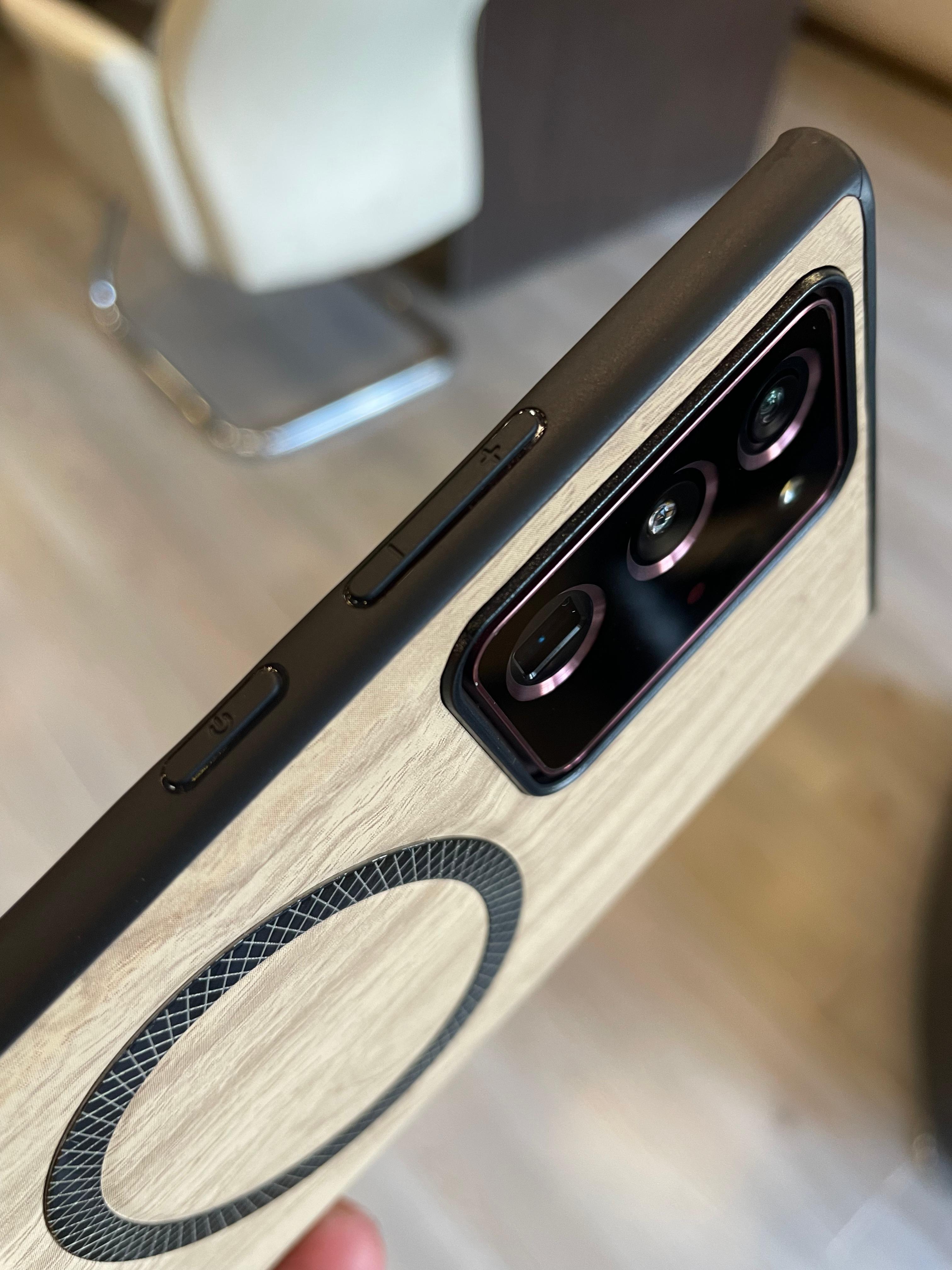 Elegant wooden case For Note 20 U (Beige)