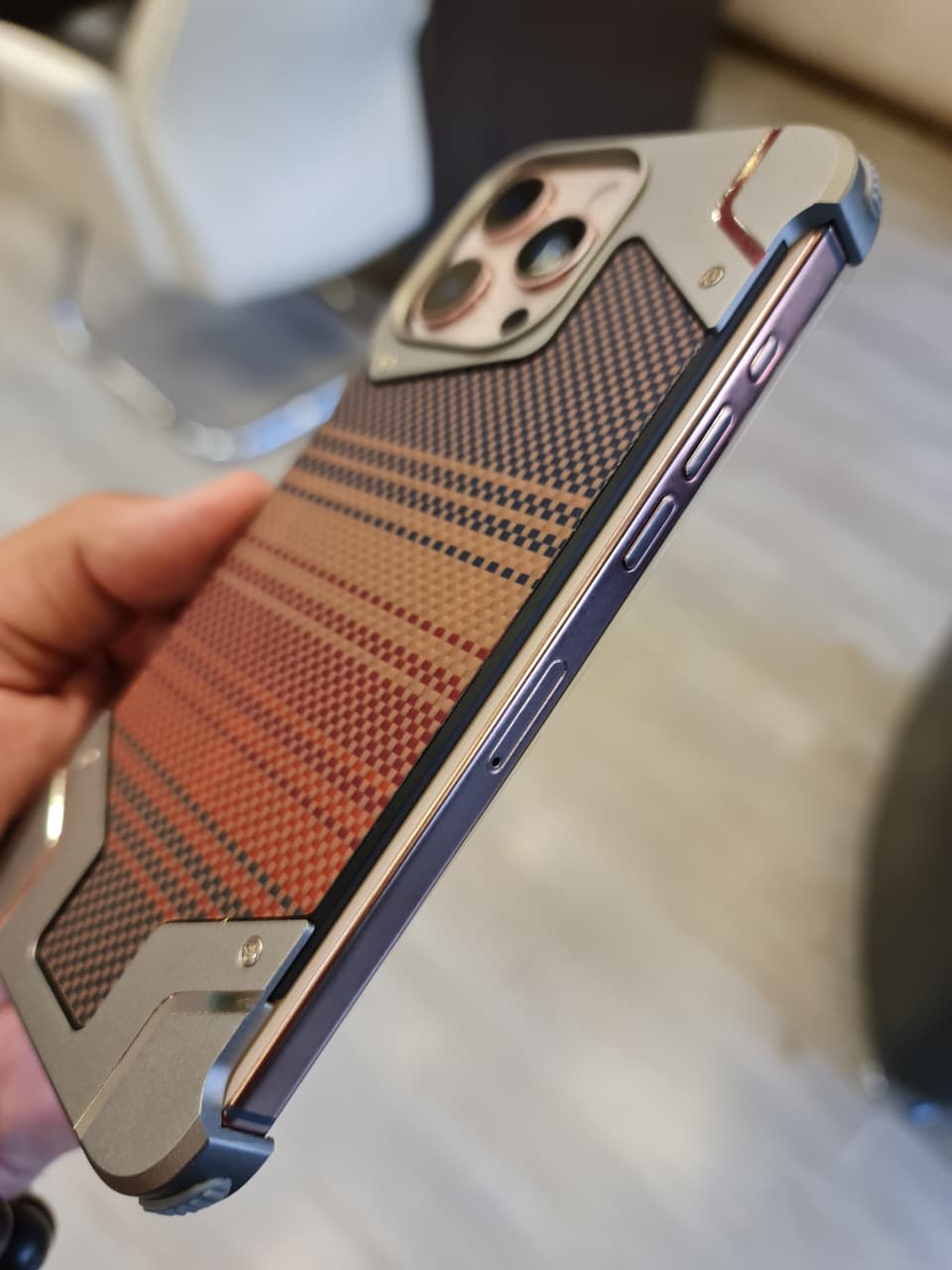 Gorgeous metal carbon case For Iphone