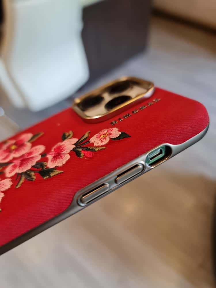 RMBMAX Embroidery Leather Frame Lens Case Red