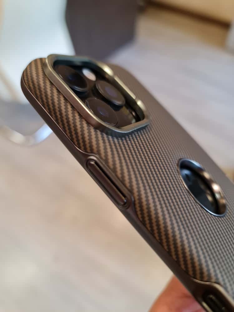 RIMBMAX Luxury glazed carbon case For Iphone