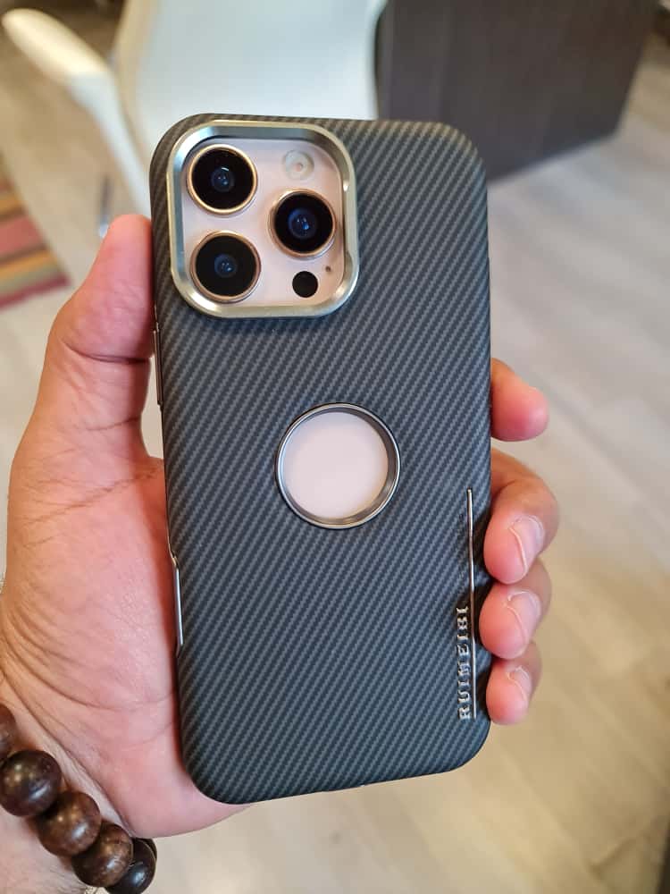RIMBMAX Luxury glazed carbon case For Iphone