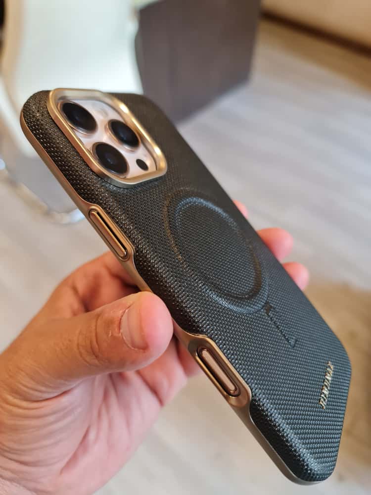 RIMBMAX Luxury Shockproof case For Iphone