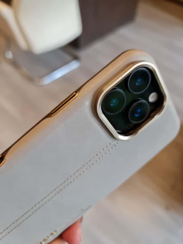 RIMBMAX iPhone Leather Custom Design Magnetic Protective Back Cover