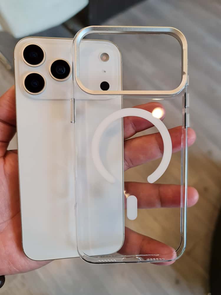 Gorgeous clear glossy case for iPhone (White)