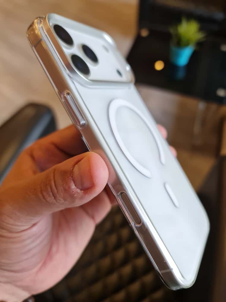 Gorgeous clear glossy case for iPhone (White)