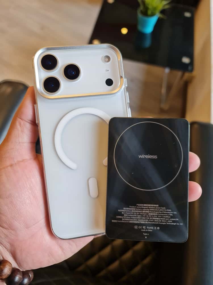 Gorgeous clear glossy case for iPhone (White)