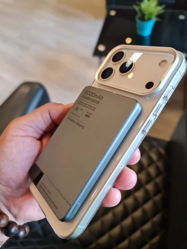 Gorgeous clear glossy case for iPhone (White)