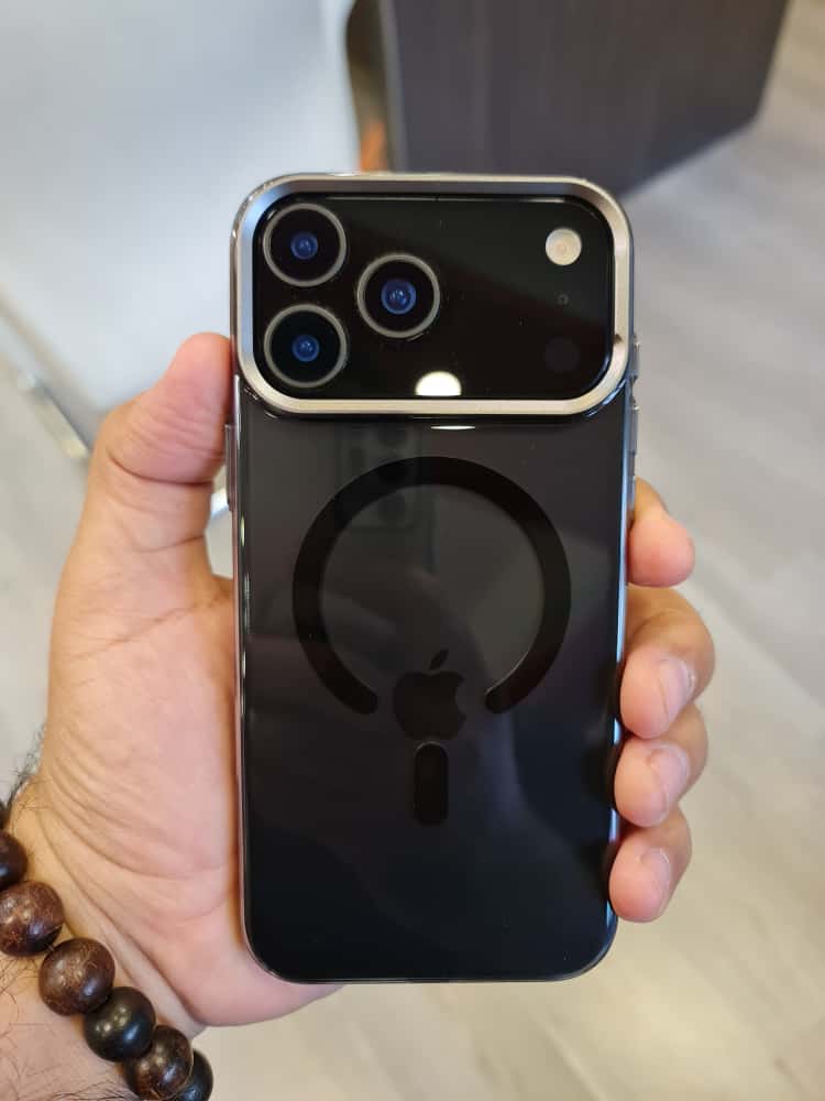 Gorgeous clear glossy case for iPhone (Black)