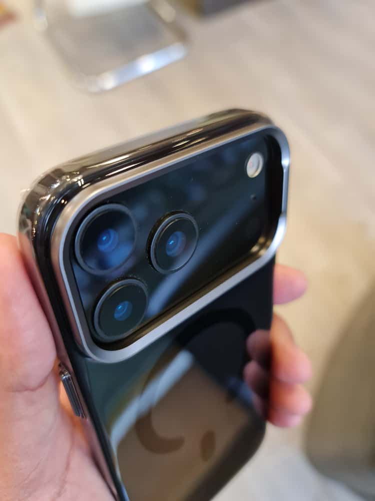 Gorgeous clear glossy case for iPhone (Black)