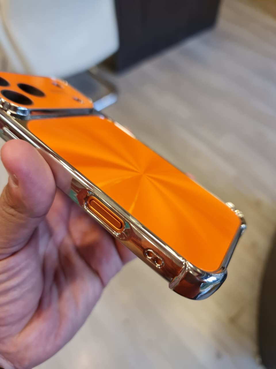 Electroplated Frame Four Corners Anti-drop Glossy Lens Protection (Orange)