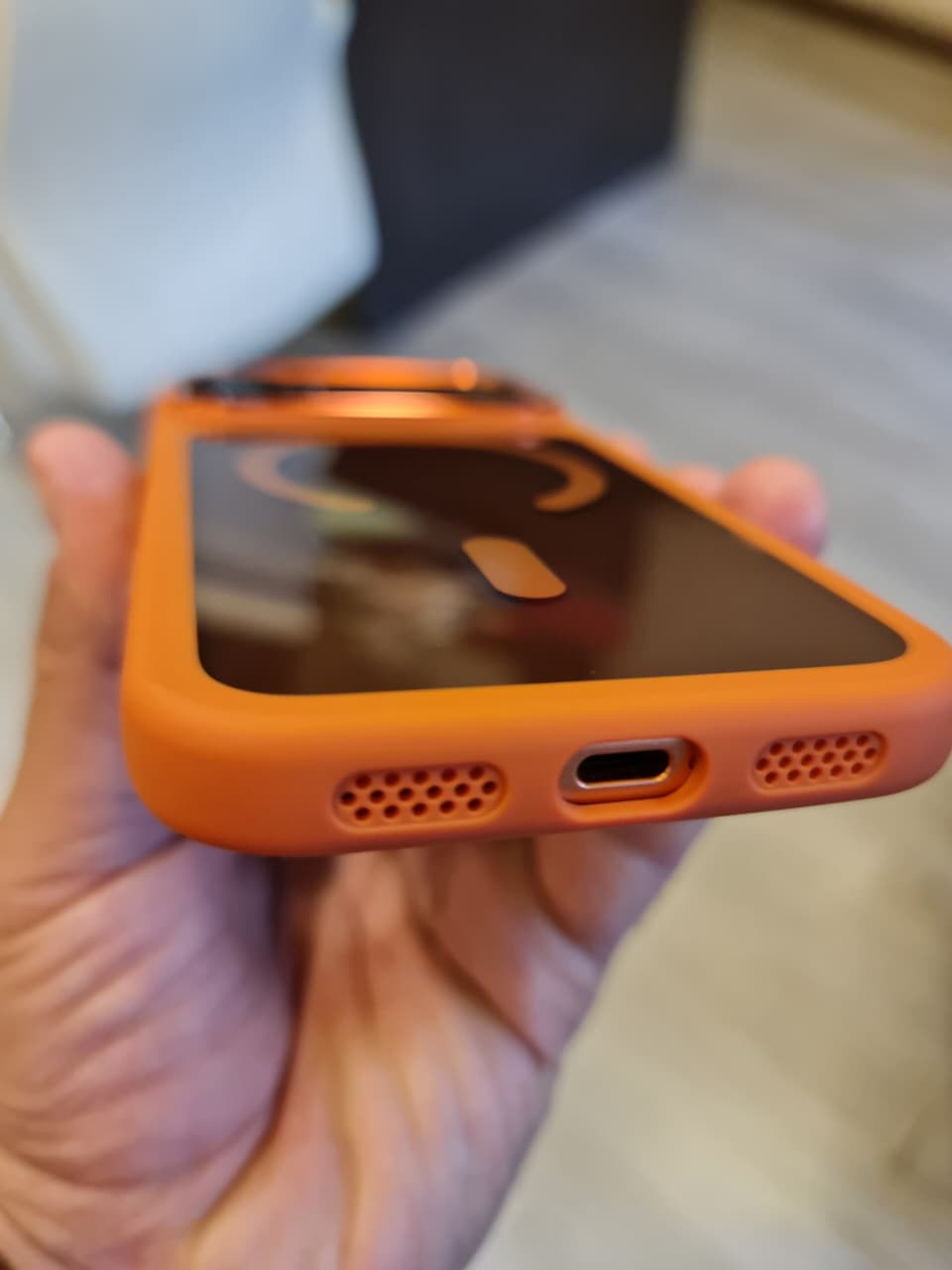 Popular TPU Acrylic Clear Magnetic Phone Case for iPhone 17 Pro Max (Orange)