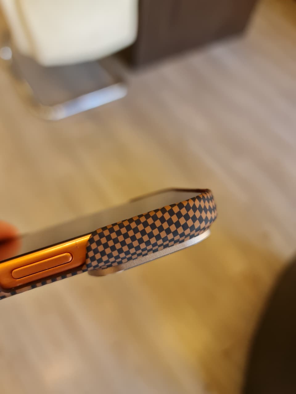 High Quality Carbon Fiber Mobile Phone Case Cover for iPhone(Brown)