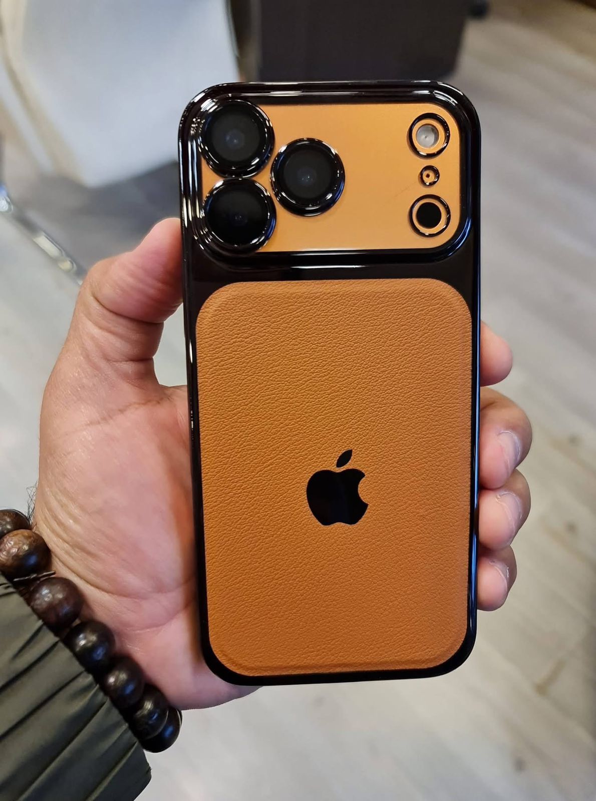 High Quality Trending Luxury Hard PC Leather Phone Case