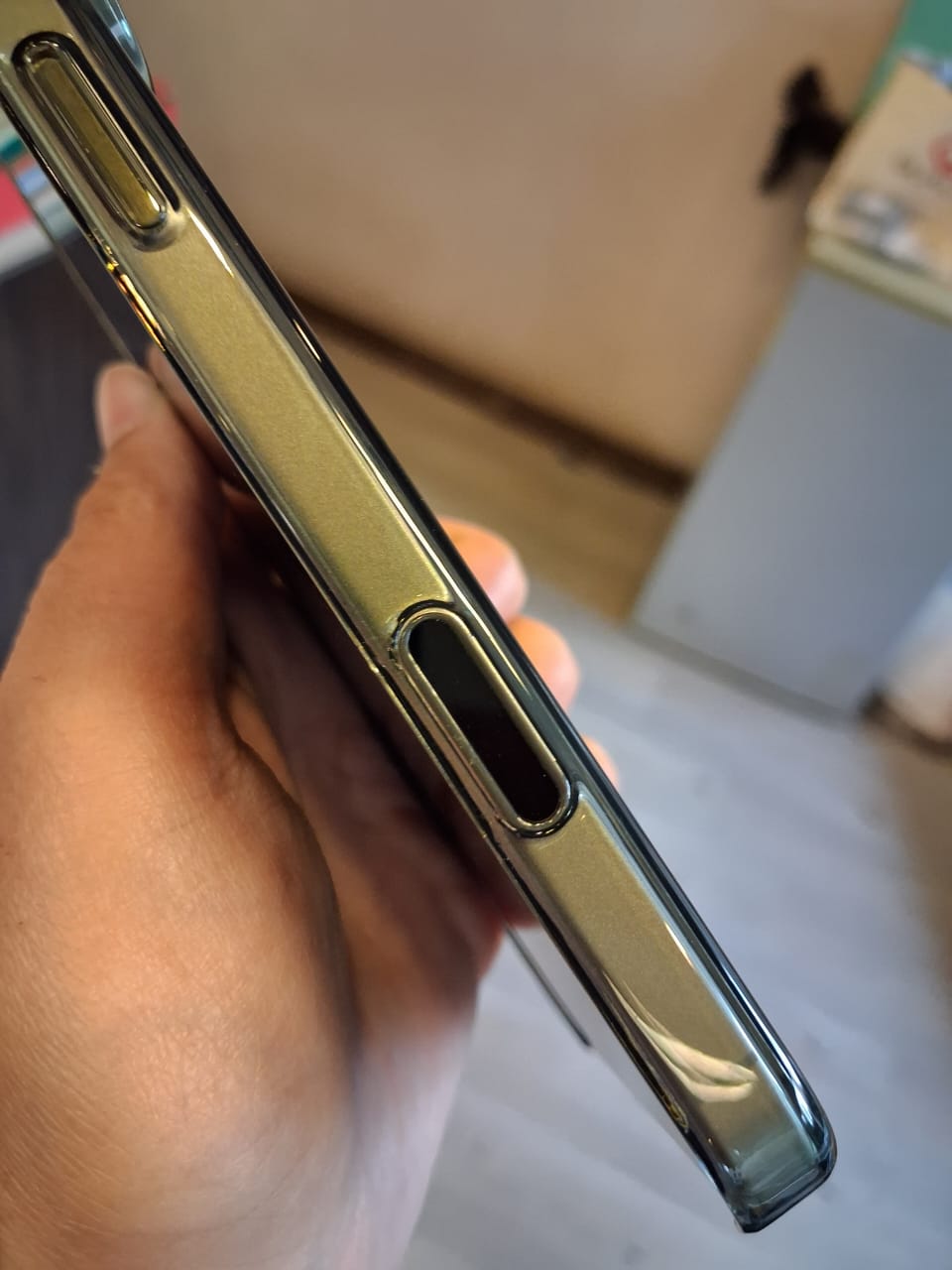 High-end Acrylic Color Design Clear Magnetic Case for iPhone 17 Pro Max