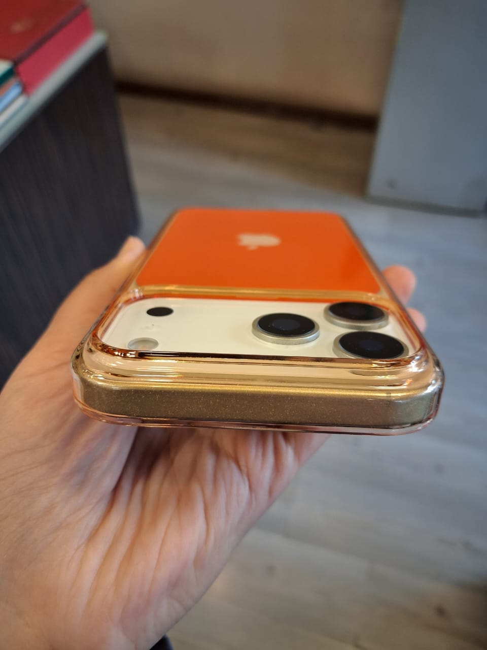 High-end Acrylic Color Design Clear Magnetic Case for iPhone 17 Pro Max