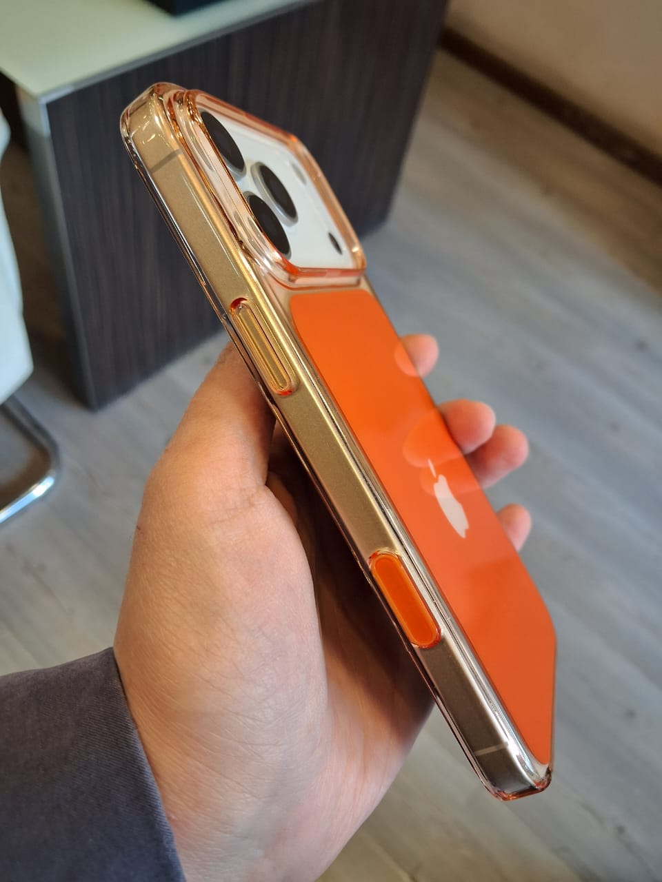 High-end Acrylic Color Design Clear Magnetic Case for iPhone 17 Pro Max