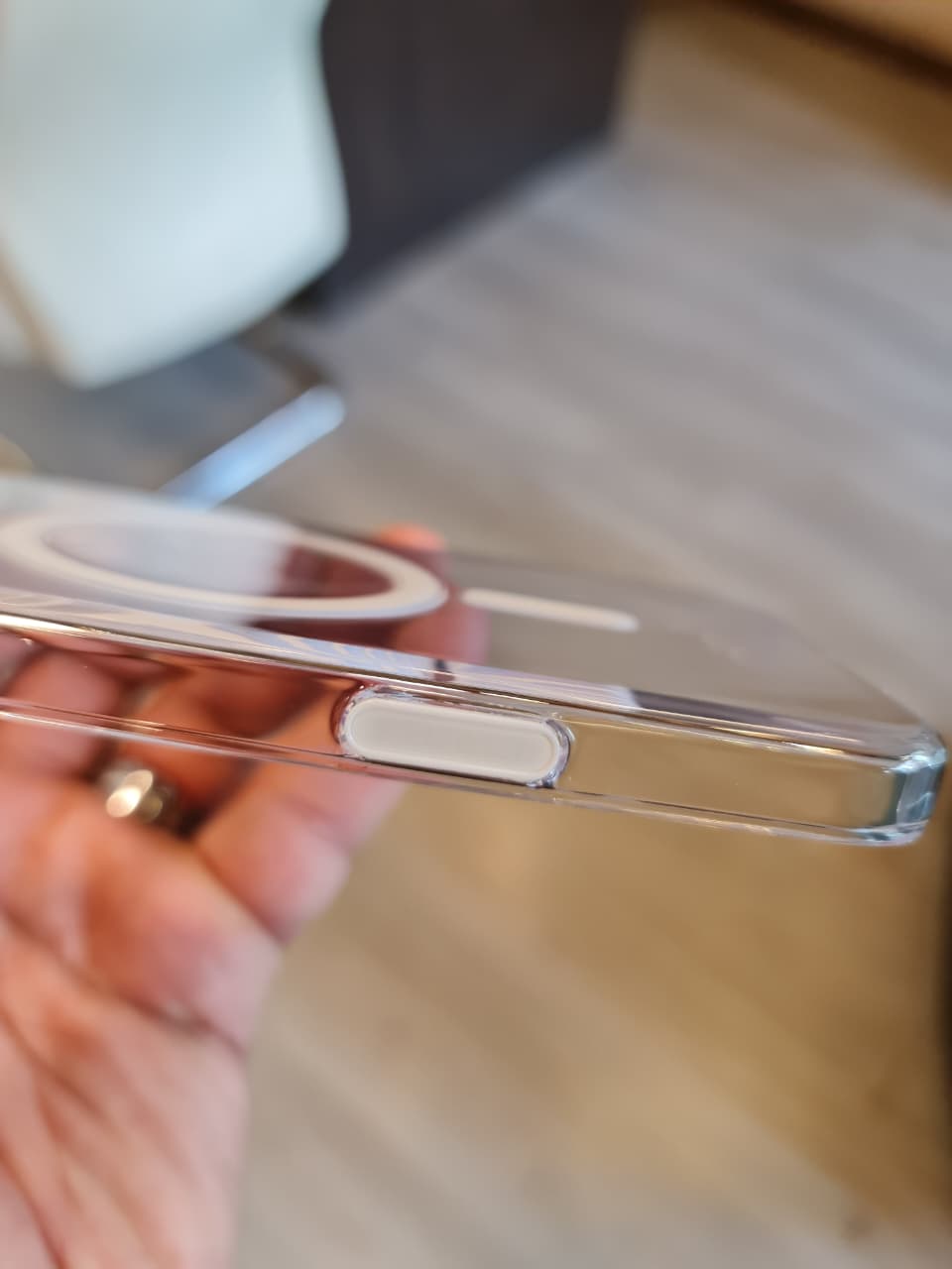 Clear MagSafe compatible Case