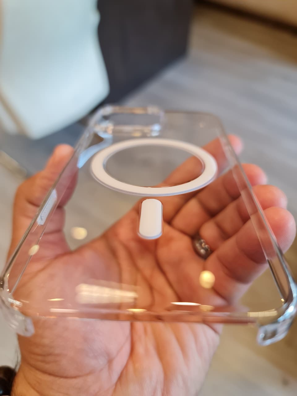 Clear MagSafe compatible Case