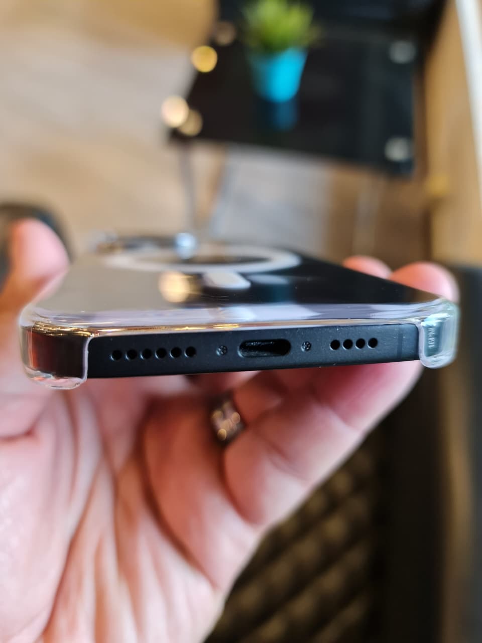 Clear MagSafe compatible Case