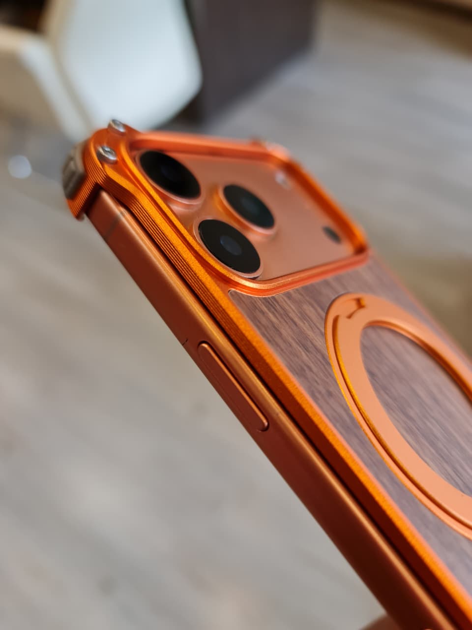 Magnetic Metal Premium Wooden Frameless Case For Iphone 17 Pro max