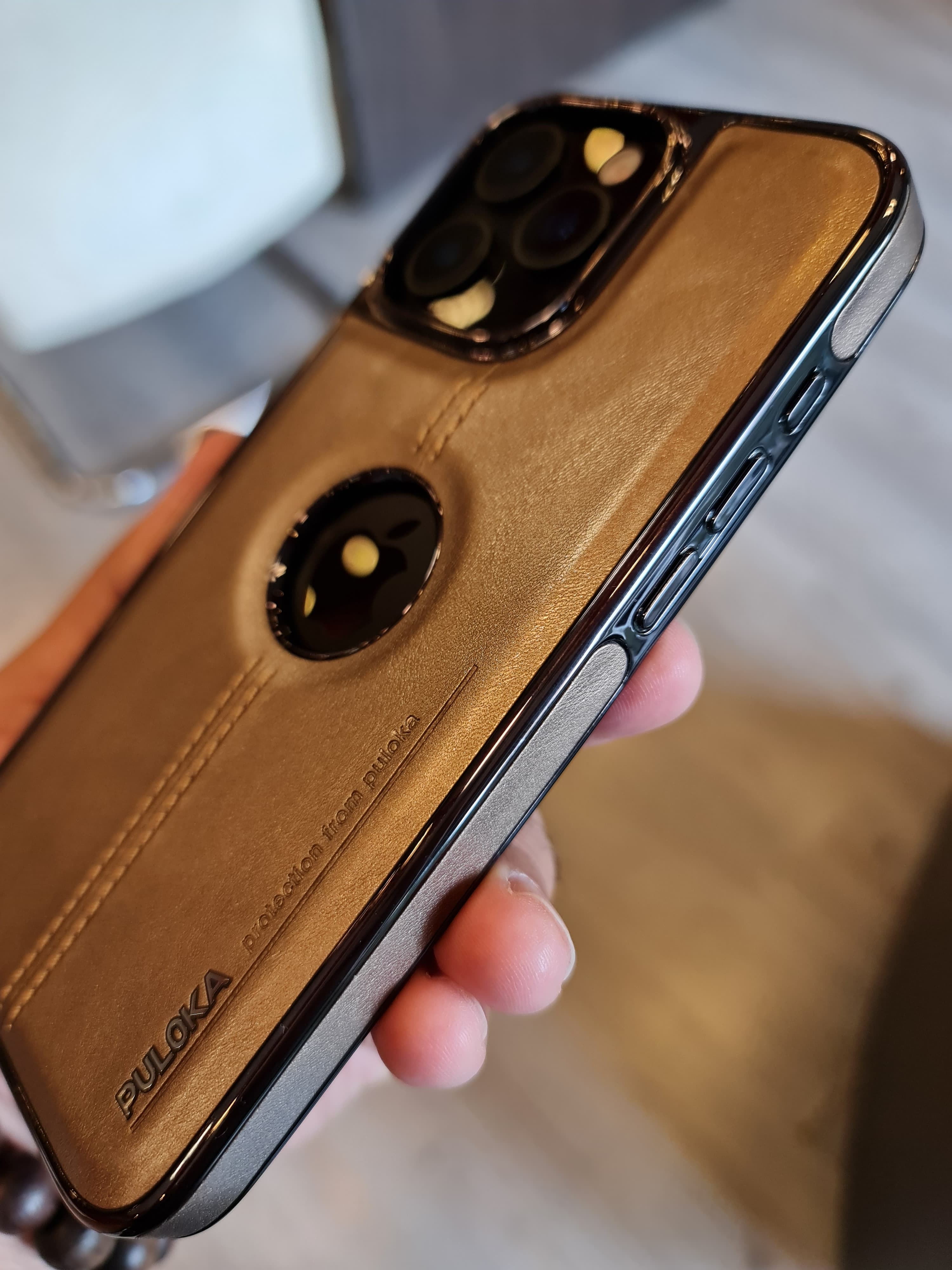 Puloka Luxurious leather case