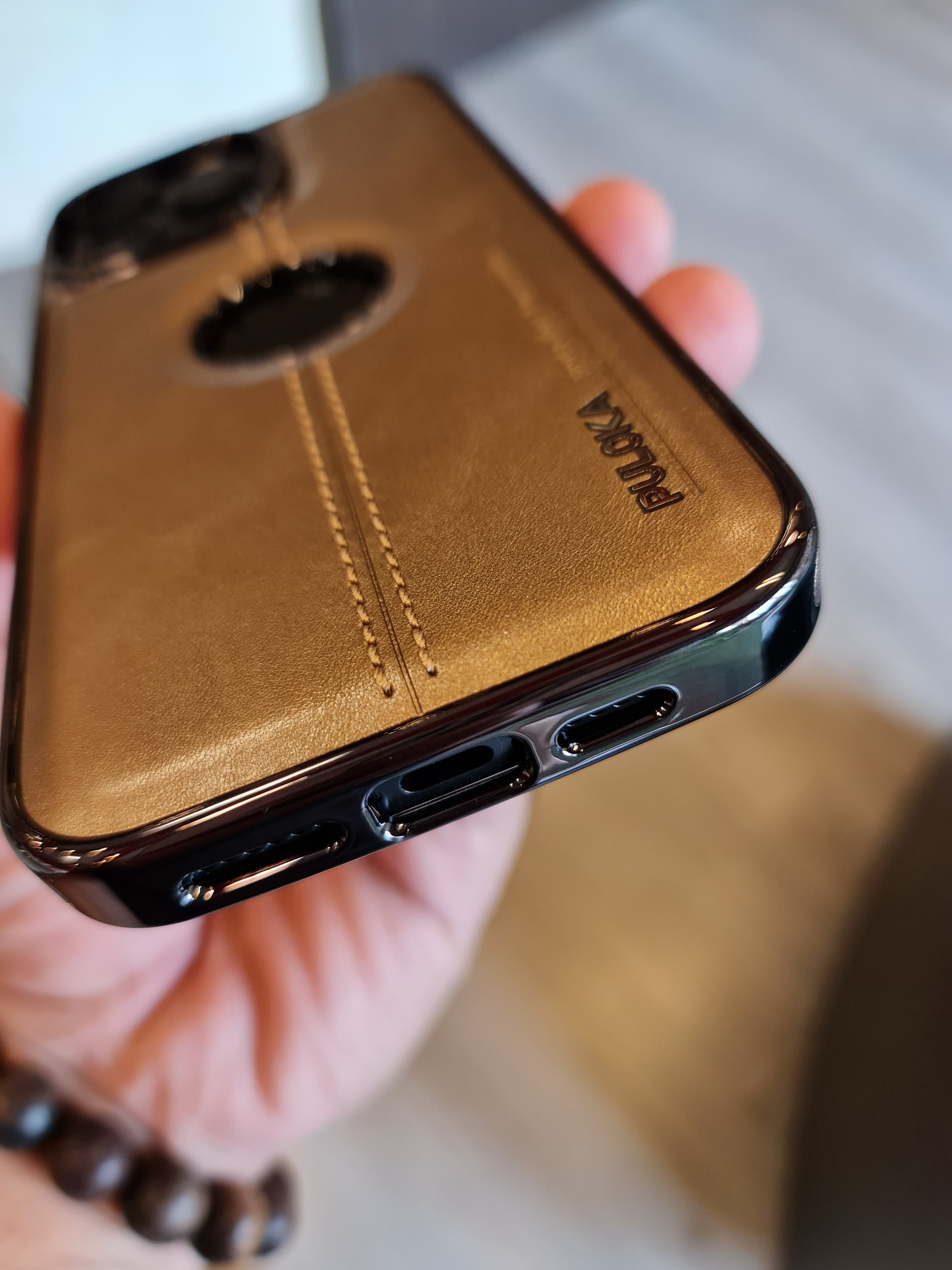 Puloka Luxurious leather case