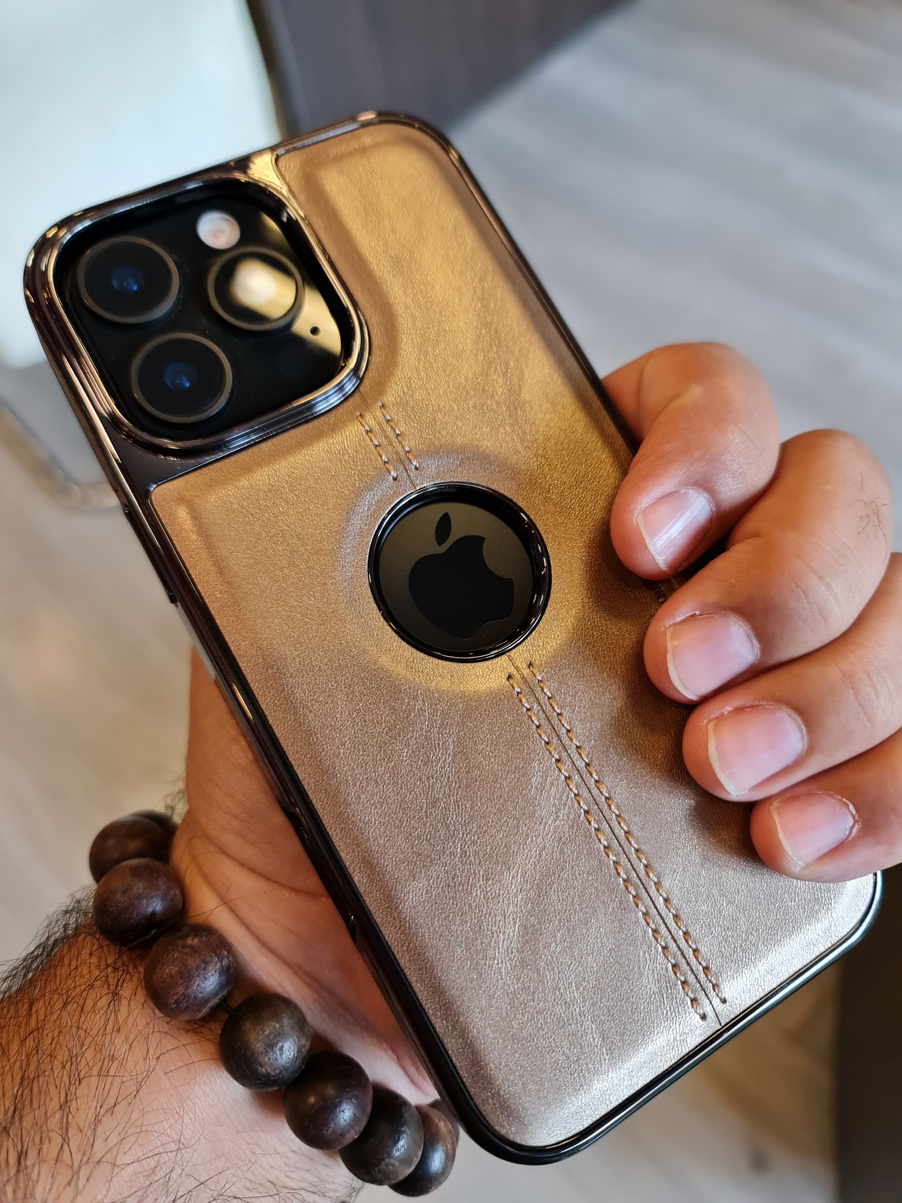 Puloka Luxurious leather case