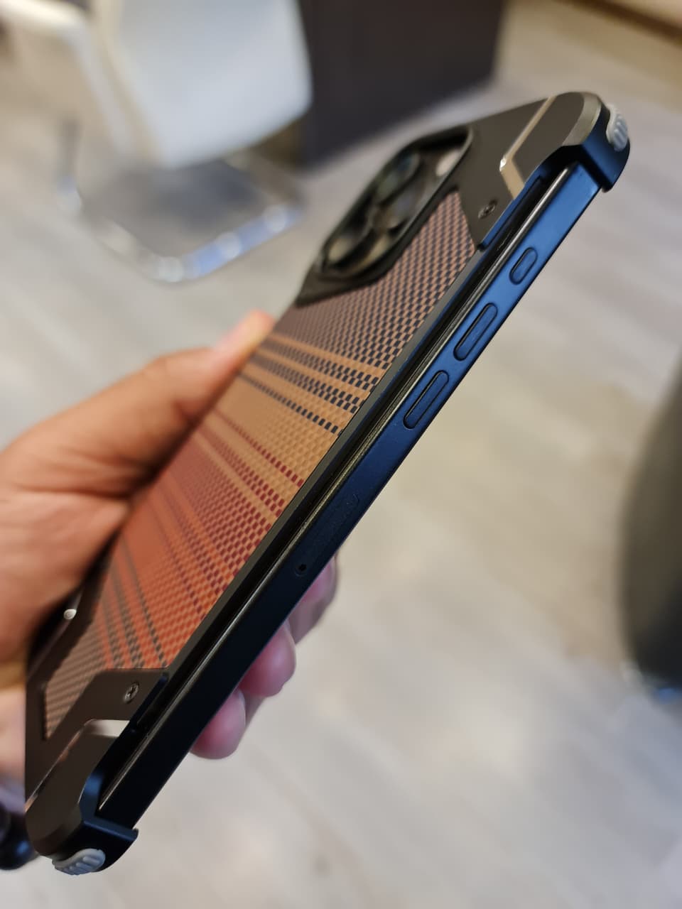 Gorgeous metal carbon case For Iphone