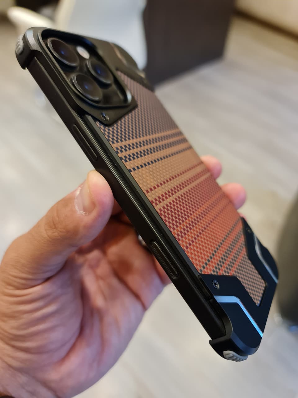 Gorgeous metal carbon case For Iphone