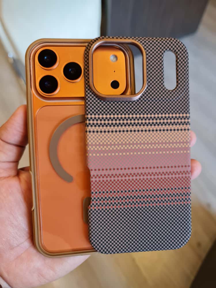 Twin Side Carbon Fiber Magsafe Phone Case (Brown)