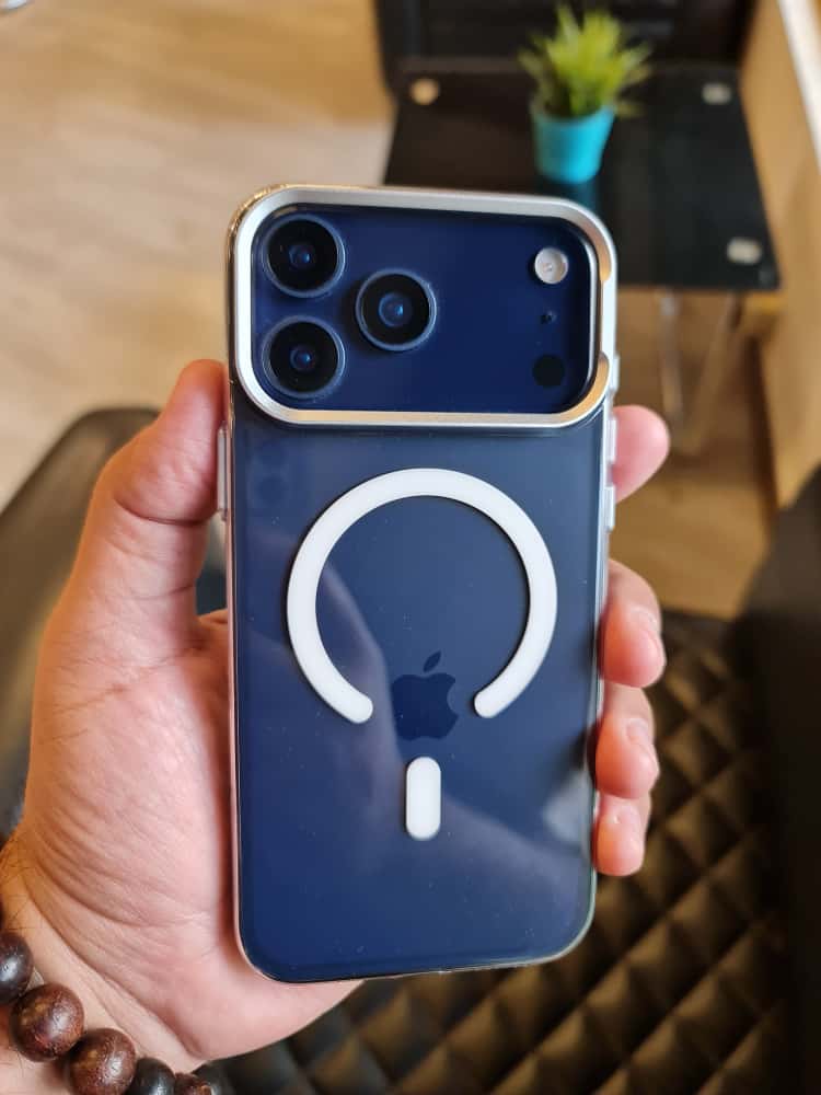 Gorgeous clear glossy case for iPhone (White) 2