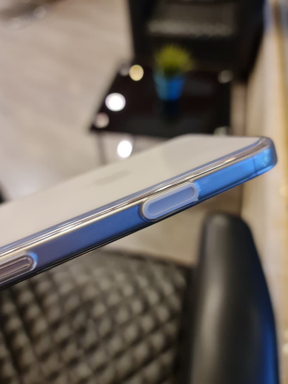 Clear Magnetic MagSafe Case for iPhone 17 Pro max