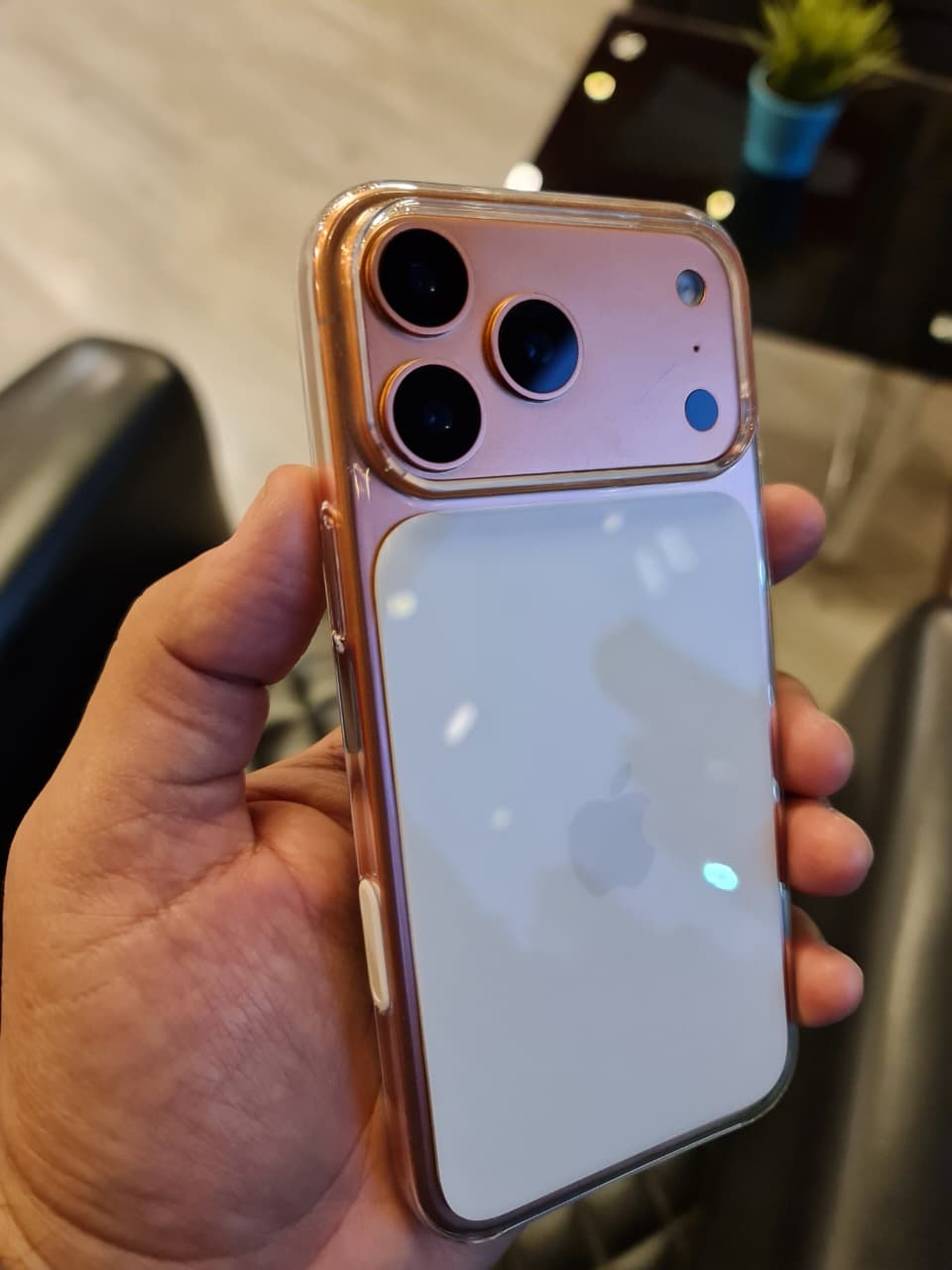 Clear Magnetic MagSafe Case for iPhone 17 Pro max