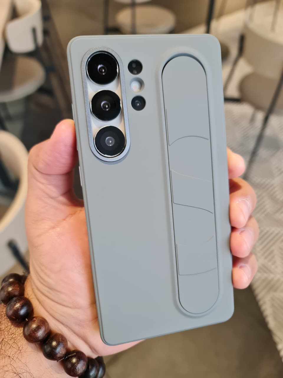 Smart Key Control Silicone Elastic Stand Wristband Back Case for Samsung