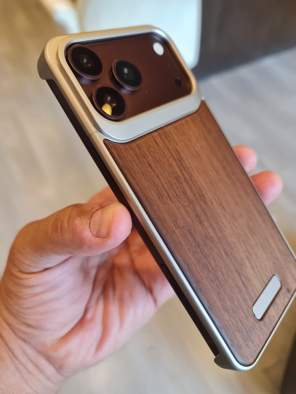Wood Magsafe Vegan Case For iPhone 17 Pro Max