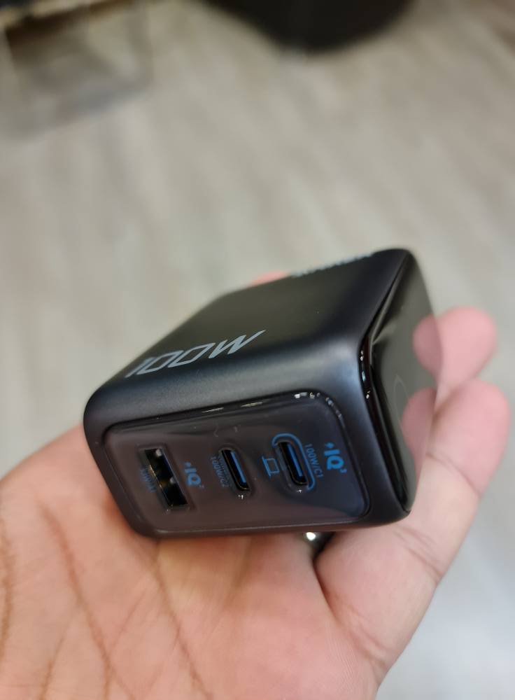 Anker 100W Smart Display Fast Charger Lite