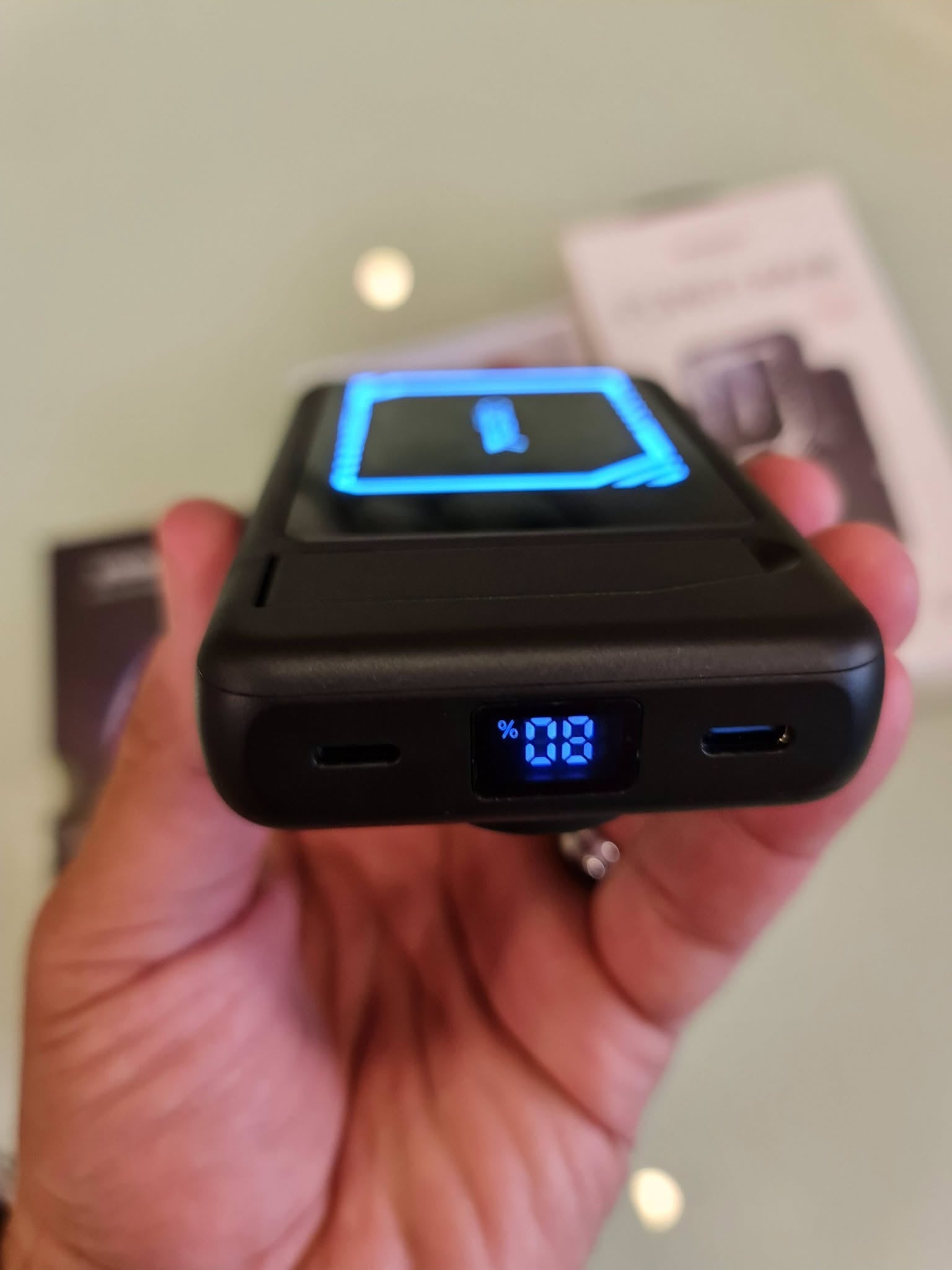 YESIDO YP79 10000mAh Digital Display Power Bank
