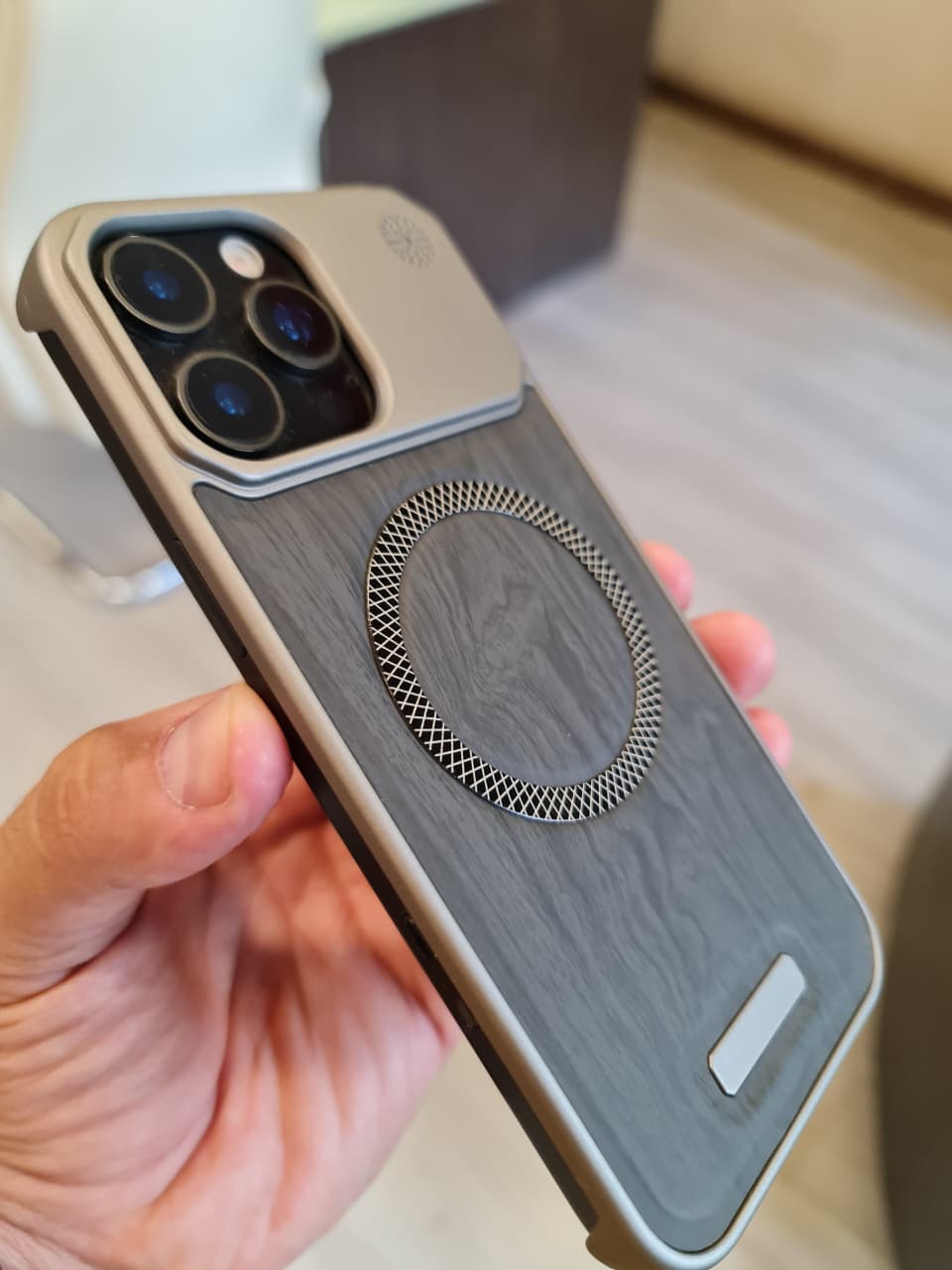 Elegant wooden case For iPhone