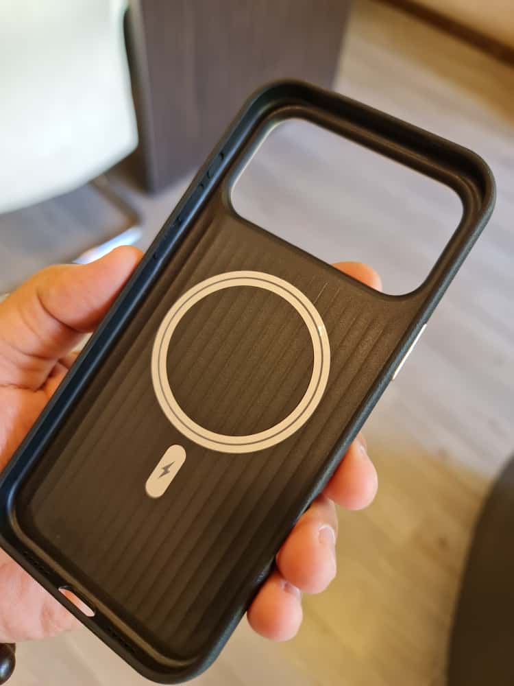 JINDUKA Acrylic Magsafe Case Black