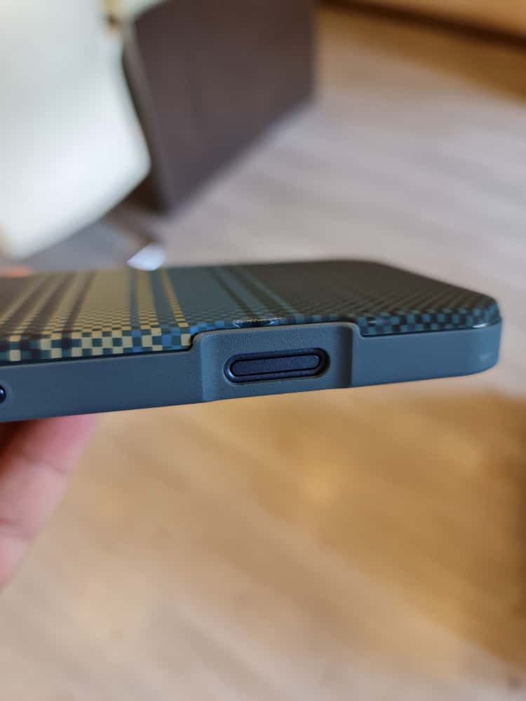 Twin Side Carbon Fiber Magsafe Phone Case (Blue)