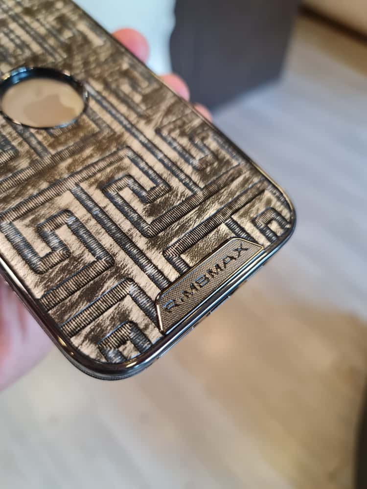 RIMBMAX Stylish maze case