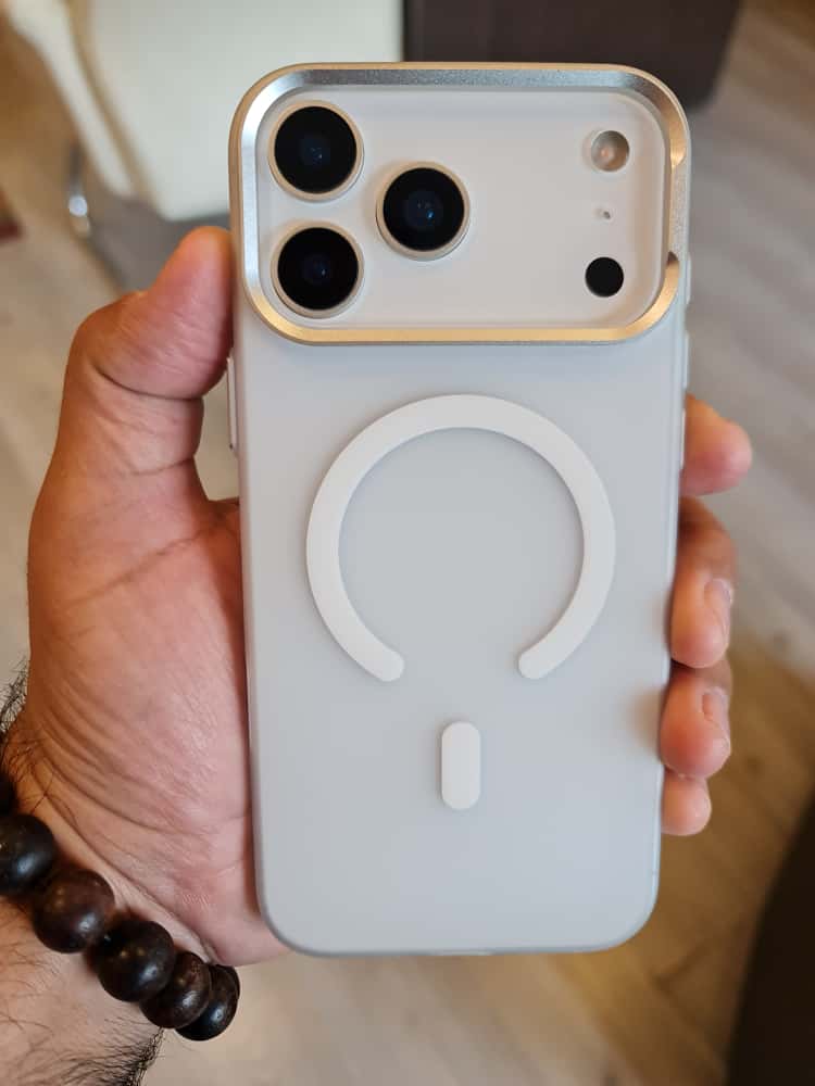 Gorgeous clear frosted case for iPhone(White)