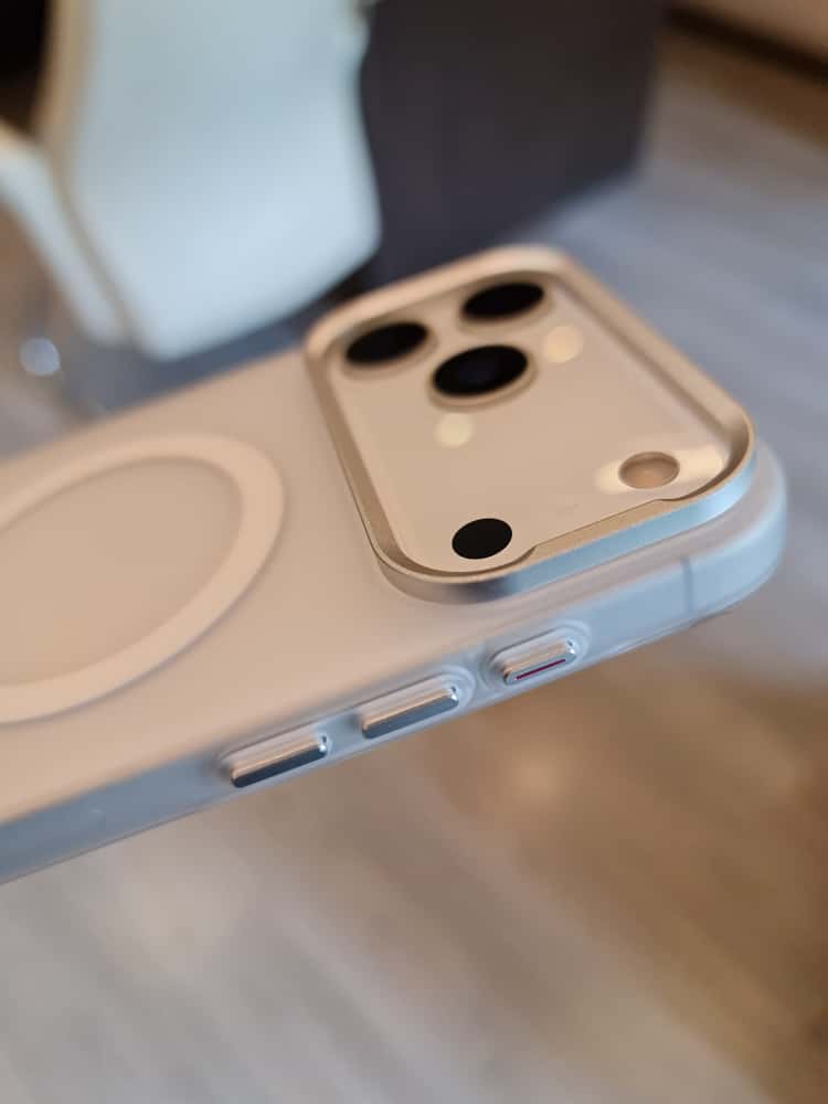 Gorgeous clear frosted case for iPhone(White)