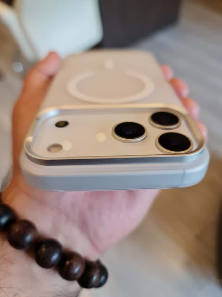 Gorgeous clear frosted case for iPhone(White)