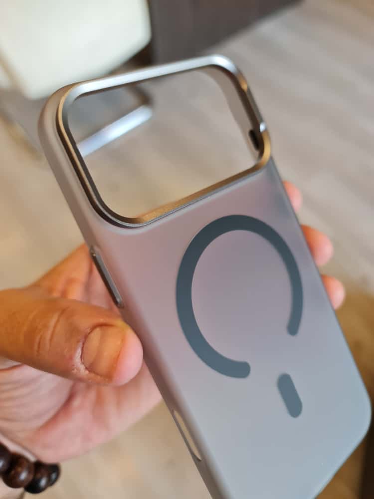 Gorgeous clear frosted case for iPhone(Black)