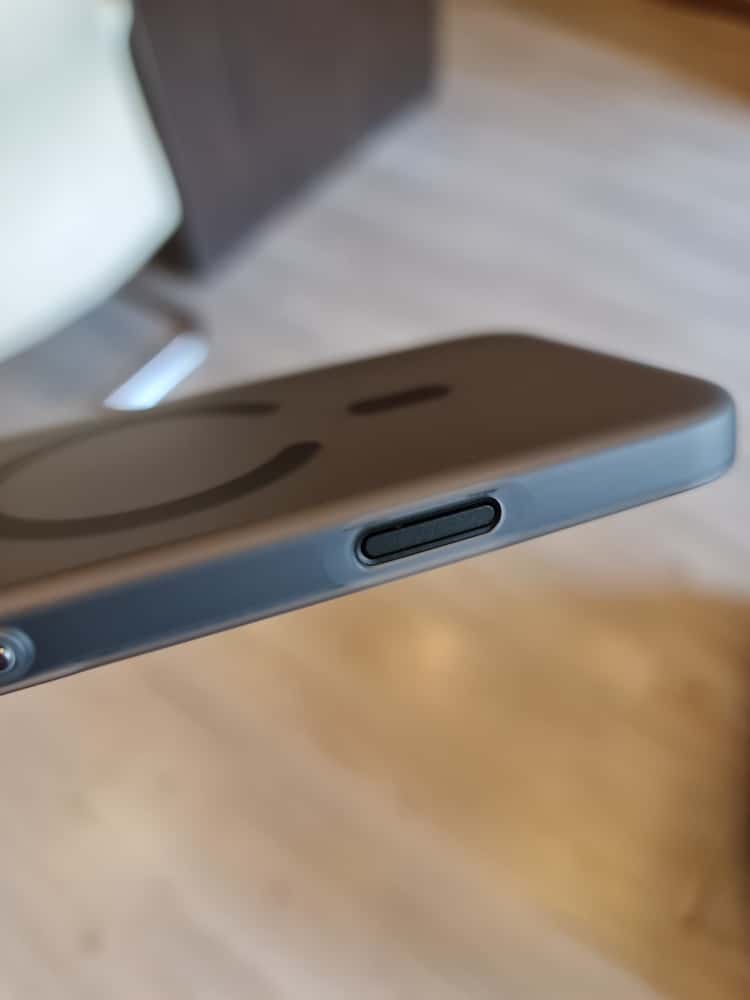 Gorgeous clear frosted case for iPhone(Black)