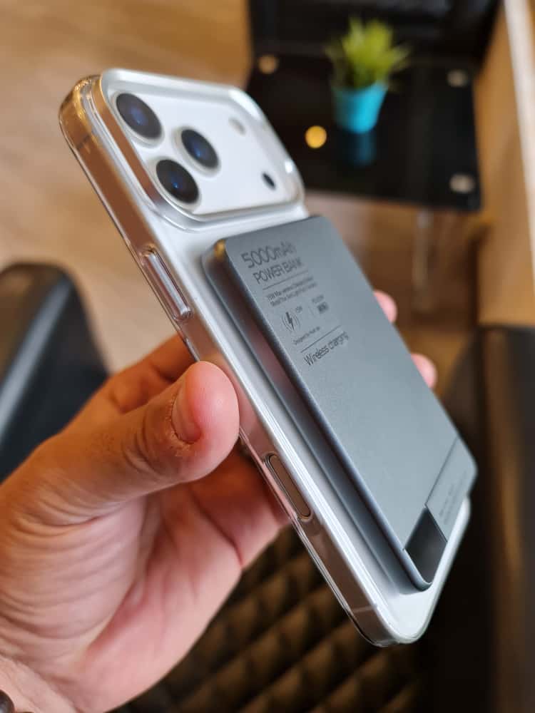 Gorgeous clear glossy case for iPhone (White)